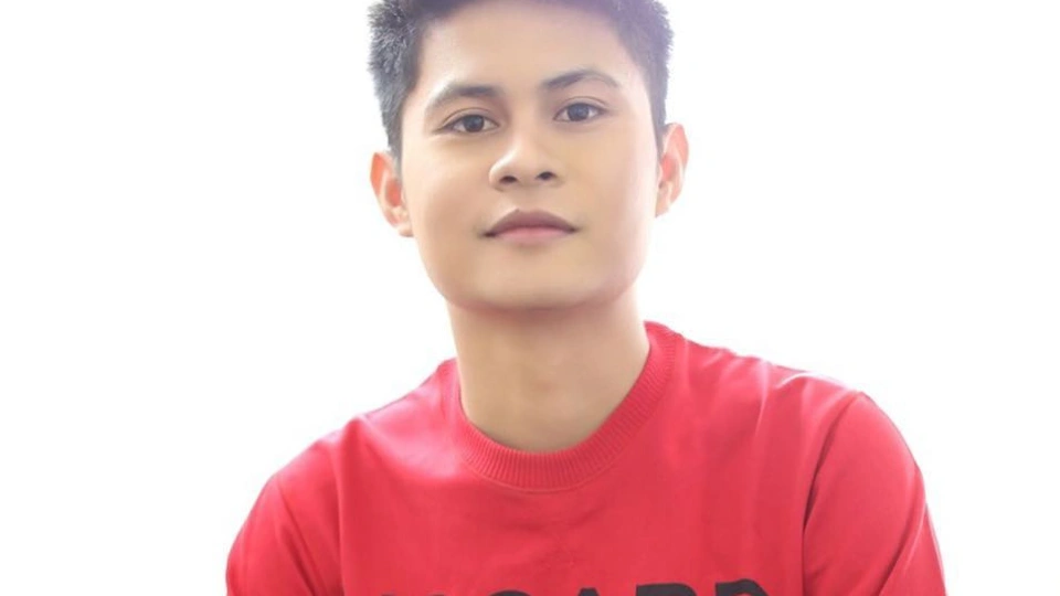 Esal Revano bintang dari Toraja [Instagram.com/revanersindonesia]